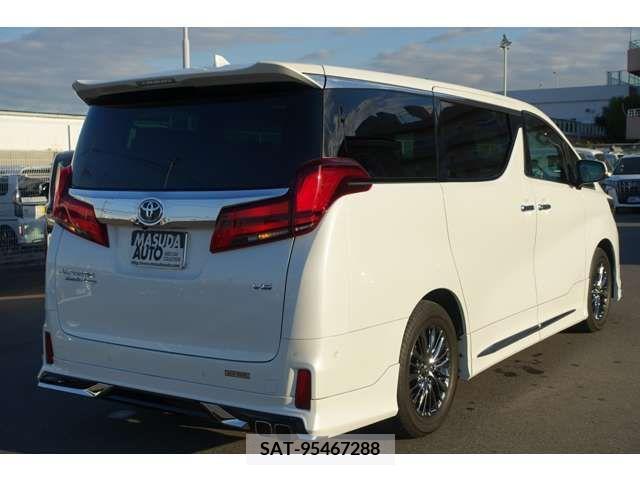 Toyota ALPHARD 2022-03 207345-6