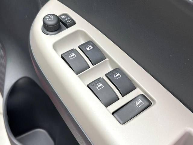 Toyota PASSO 2017-03 10752-6