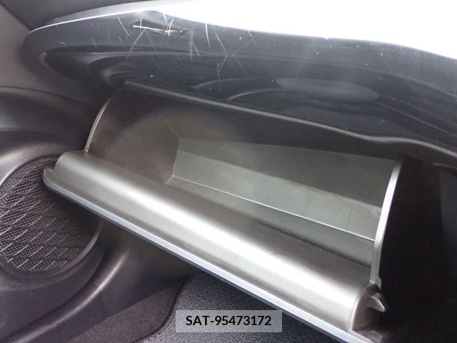 Toyota PRIUS 2019-12 371972-21