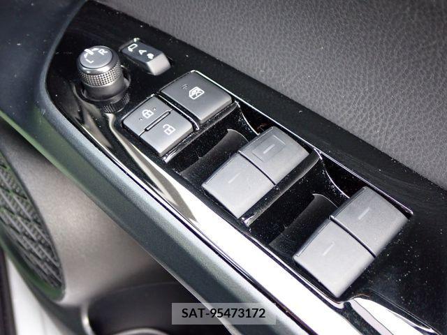 Toyota PRIUS 2019-12 371972-8