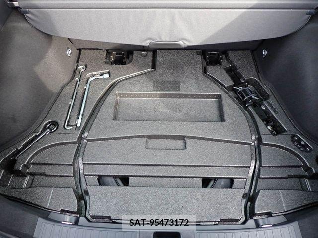 Toyota PRIUS 2019-12 371972-26