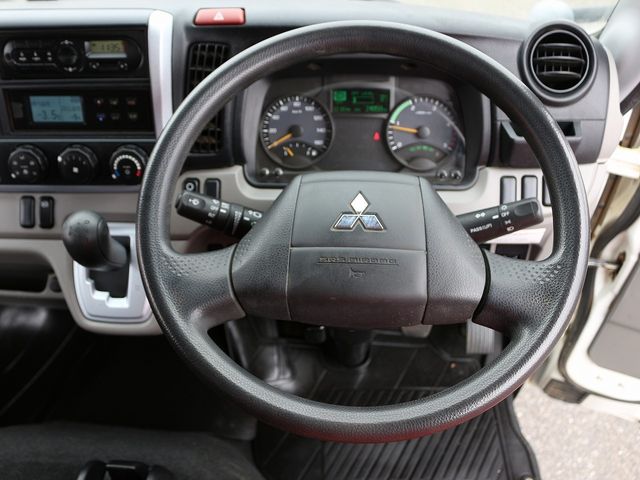 Mitsubishi CANTER 2017-12 186283-22