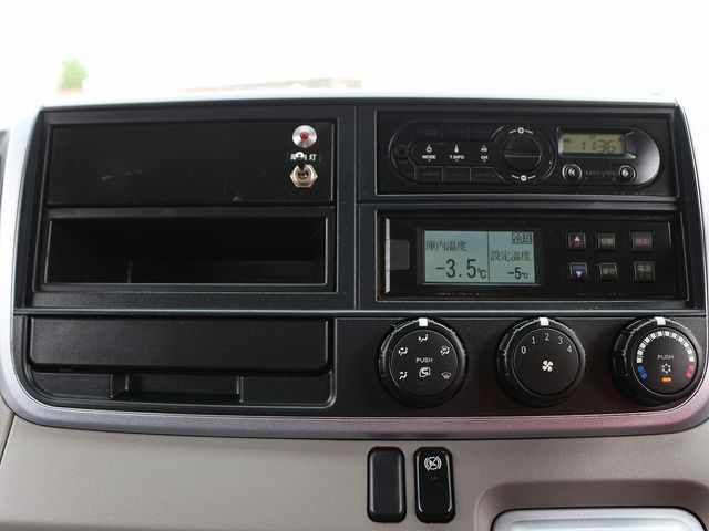 Mitsubishi CANTER 2017-12 186283-24