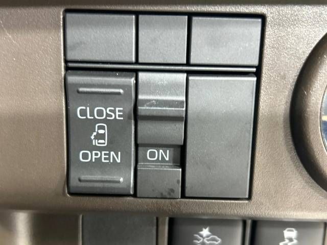 Toyota ROOMY 2021-04 187435-6