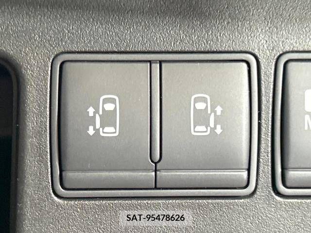 Nissan SERENA 2011-12 285246-4