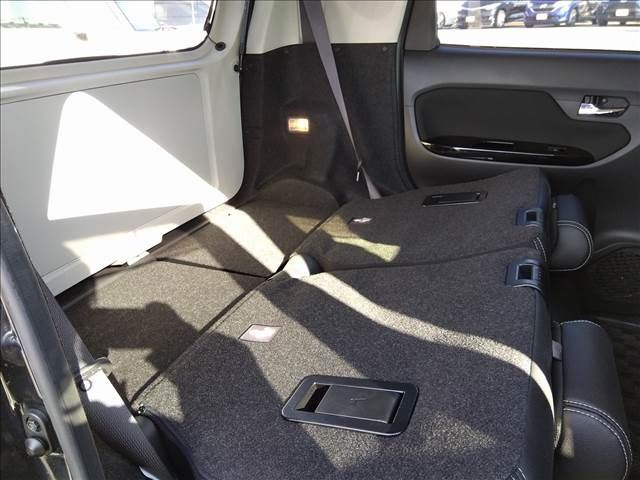 Daihatsu MOVE CUSTOM 2017-10 182586-13