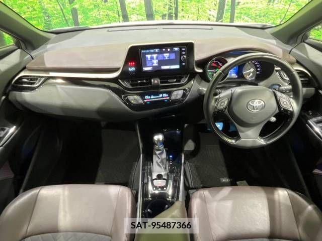 Toyota C-HR 2018-05 264218-1