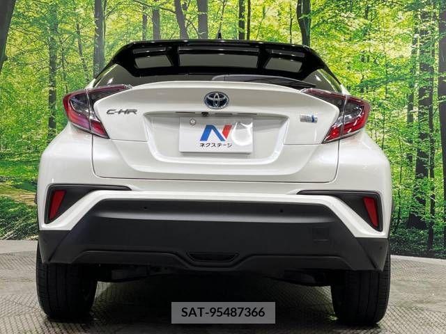 Toyota C-HR 2018-05 264218-15