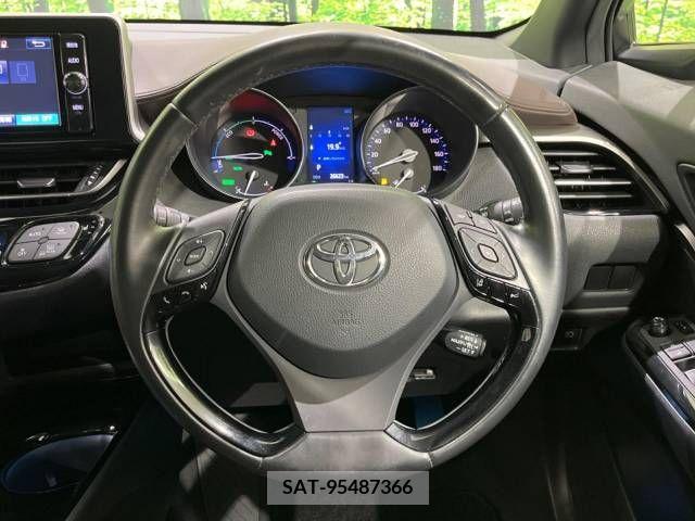 Toyota C-HR 2018-05 264218-11