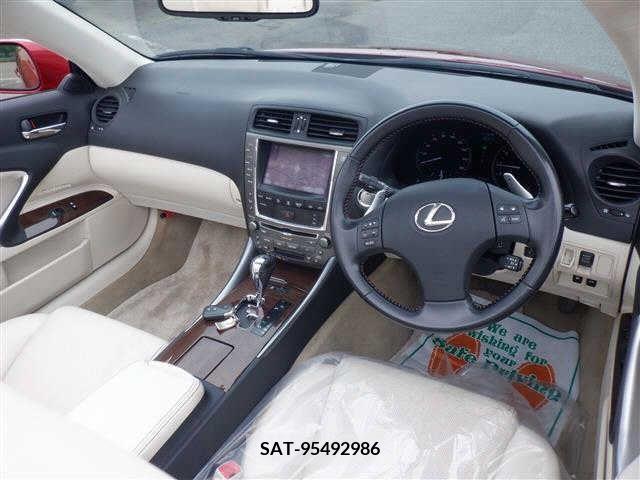 Lexus IS 2009-05 304419-1
