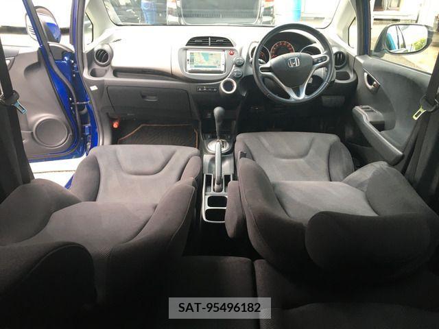 Honda FIT 2010-04 303317-4