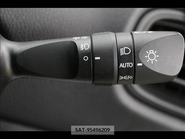 Toyota PRIUS 2022-05 331571-9