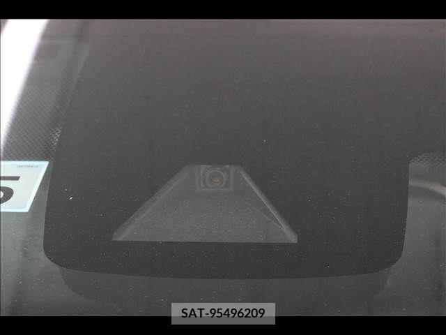 Toyota PRIUS 2022-05 331571-4