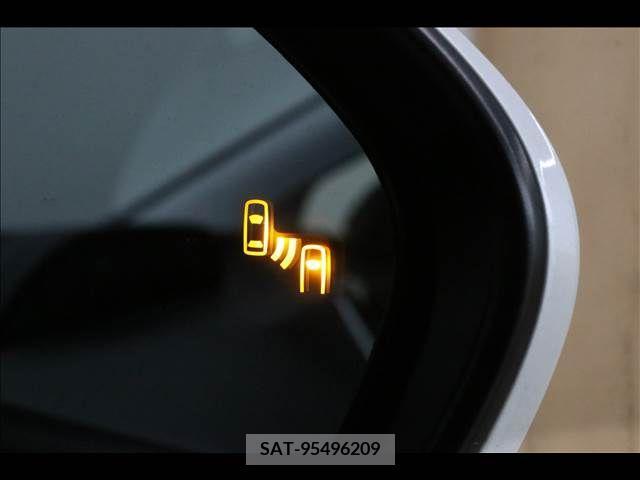 Toyota PRIUS 2022-05 331571-3