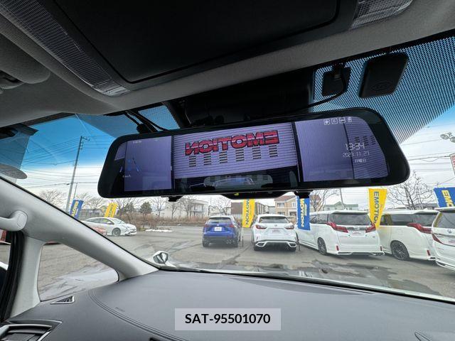Toyota VELLFIRE 2019-11 372072-24