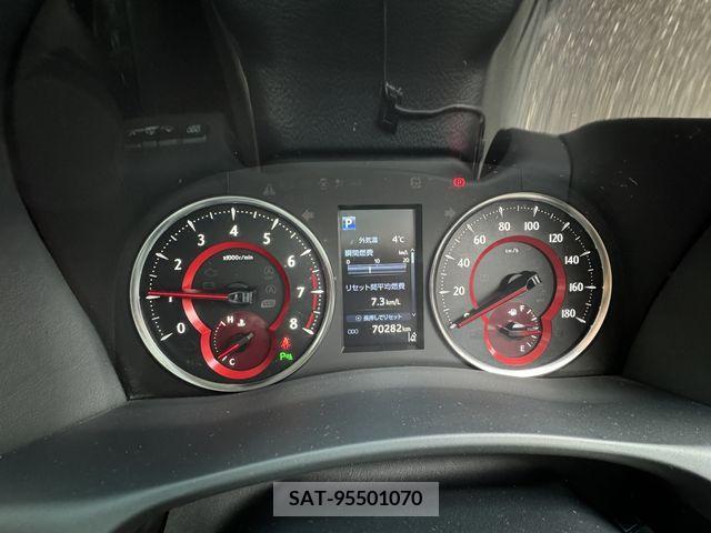 Toyota VELLFIRE 2019-11 372072-22