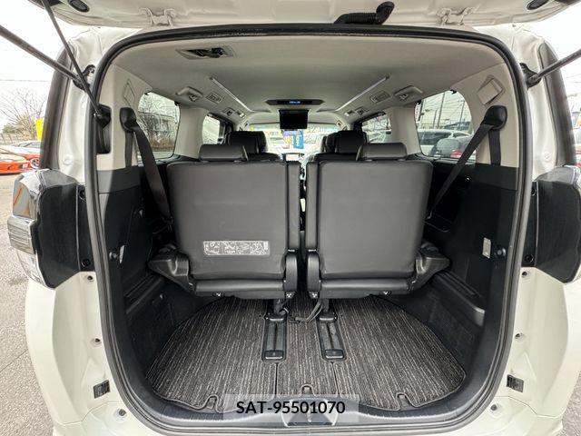 Toyota VELLFIRE 2019-11 372072-19