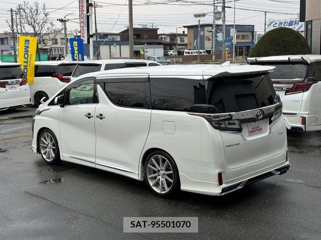 Toyota VELLFIRE 2019-11 372072-7