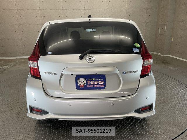 Nissan NOTE 2018-07 392917-5