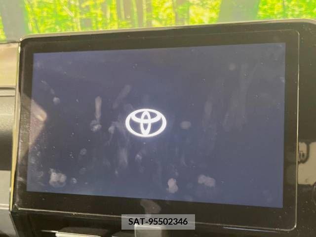 Toyota VOXY 2022-09 336603-3