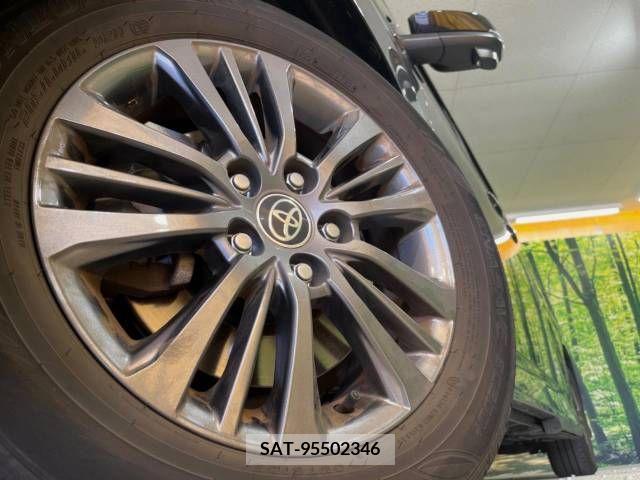Toyota VOXY 2022-09 336603-13