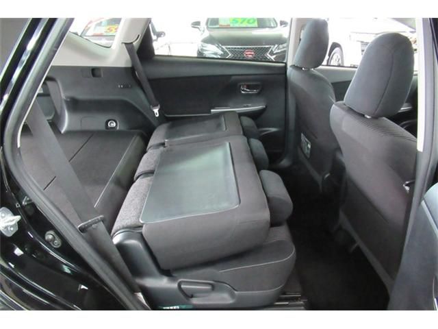Toyota PRIUS ALPHA 2018-04 188866-12