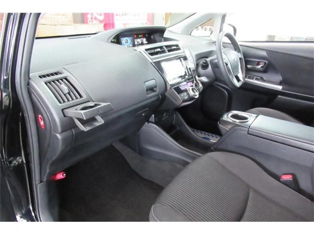 Toyota PRIUS ALPHA 2018-04 188866-5