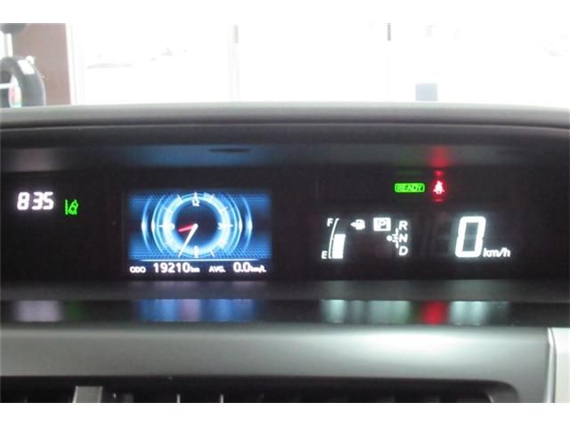 Toyota PRIUS ALPHA 2018-04 188866-23