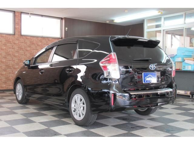 Toyota PRIUS ALPHA 2018-04 188866-1