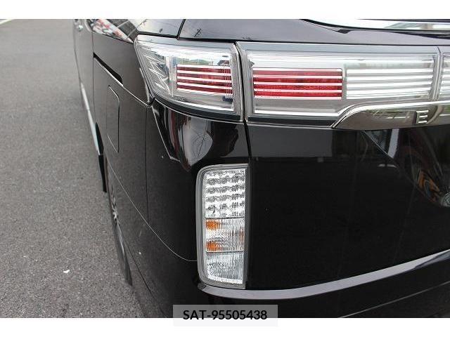 Nissan ELGRAND 2014-01 382544-10