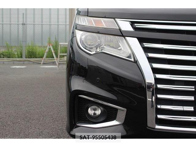 Nissan ELGRAND 2014-01 382544-9