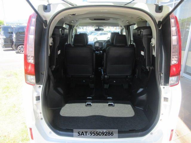 Toyota ESQUIRE 2015-08 359787-10