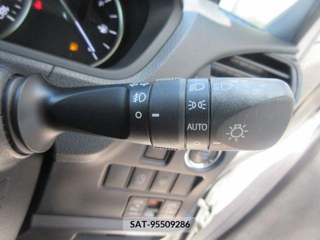 Toyota ESQUIRE 2015-08 359787-25