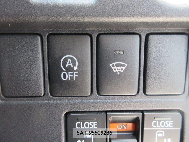 Toyota ESQUIRE 2015-08 359787-18