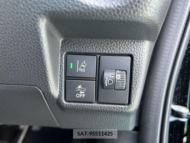 Honda N BOX 2021-12 221130-7