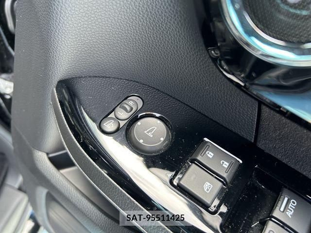 Honda N BOX 2021-12 221130-16