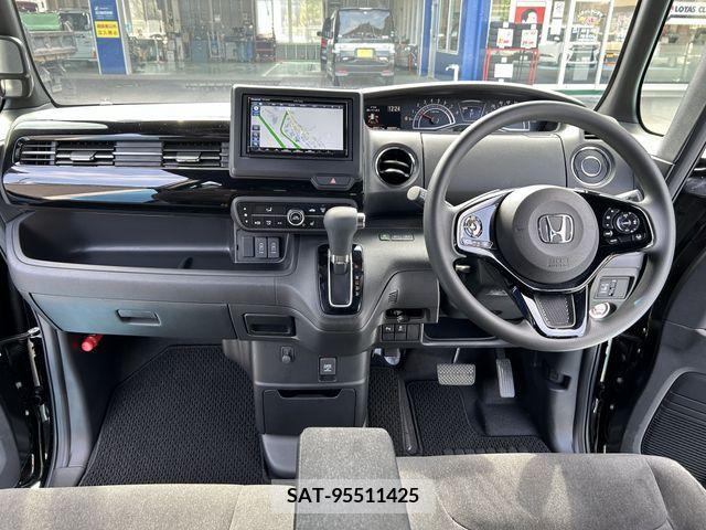 Honda N BOX 2021-12 221130-5