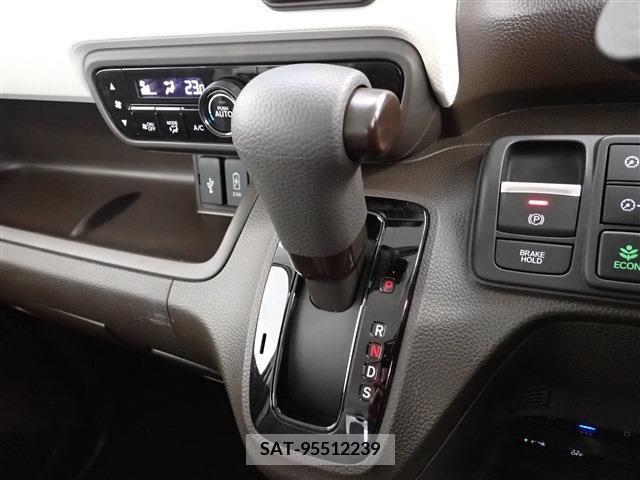Honda N BOX 2022-11 347773-24