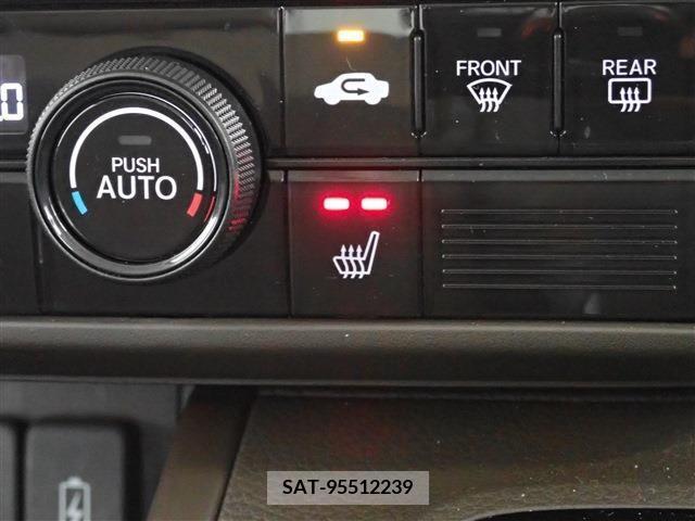 Honda N BOX 2022-11 347773-23