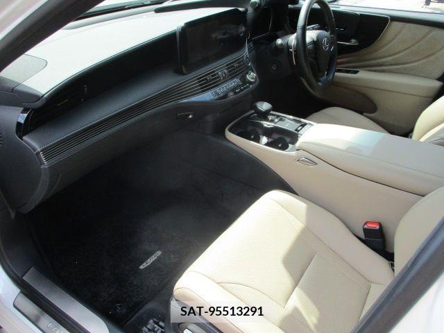 Lexus LS 2021-03 388172-14
