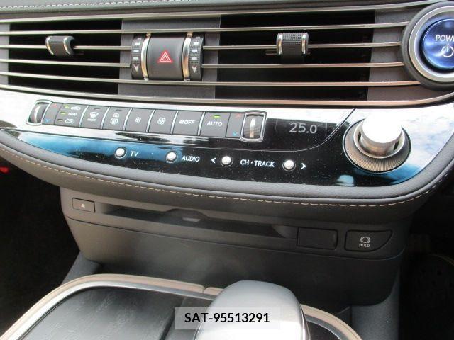Lexus LS 2021-03 388172-23