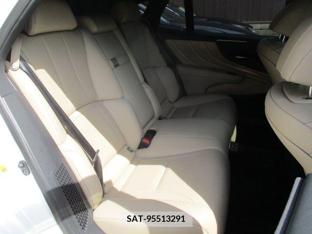 Lexus LS 2021-03 388172-9