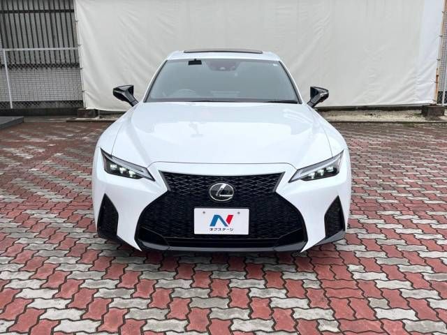 Lexus IS 2022-12 180832-14