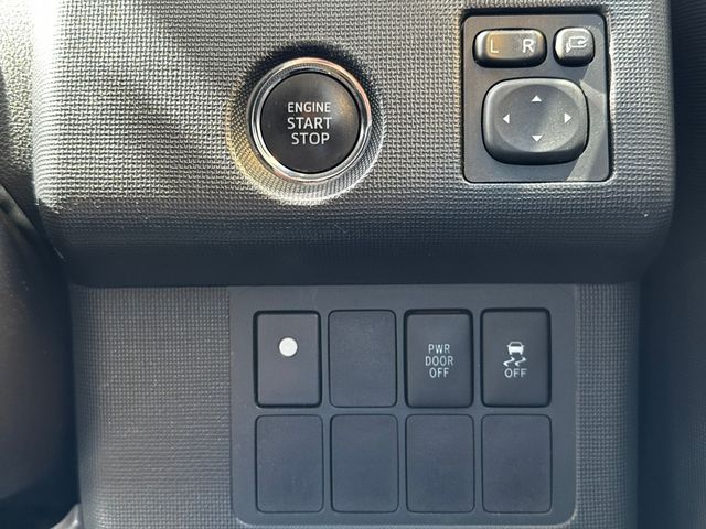 Toyota SPADE 2014-05 9221-18
