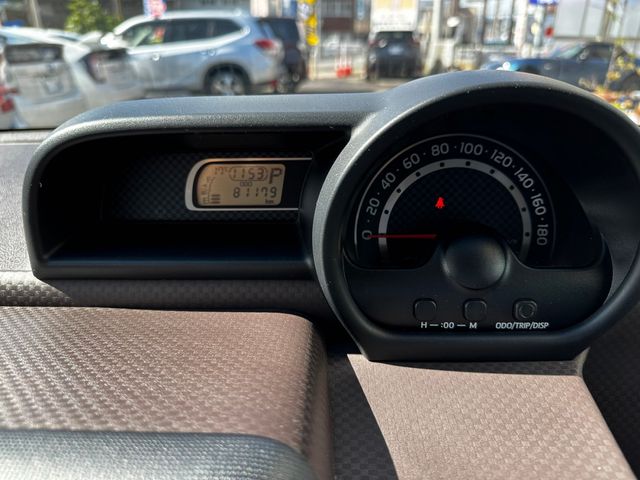 Toyota SPADE 2014-05 9221-12