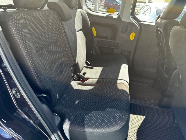 Toyota SPADE 2014-05 9221-9