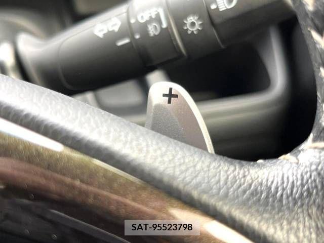 Honda N BOX CUSTOM 2017-11 279365-7