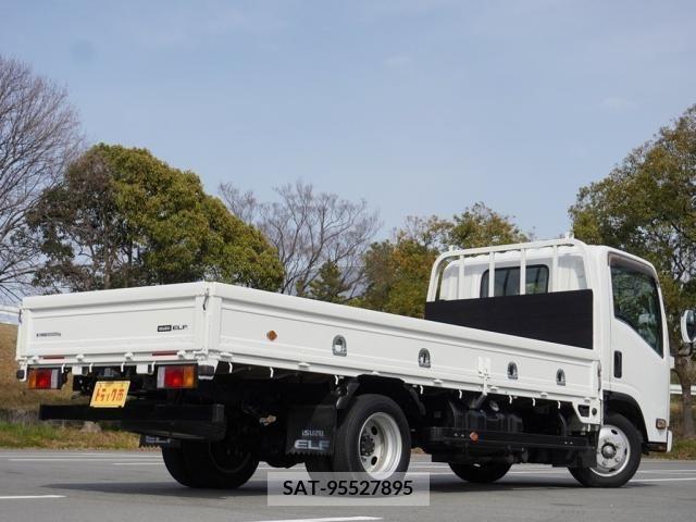 Isuzu ELF TRUCK 2016-12 387469-1