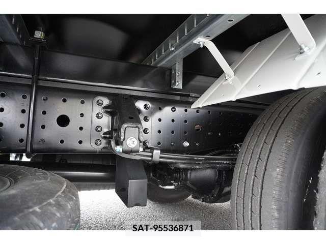 Mitsubishi CANTER 2023-09 223586-11