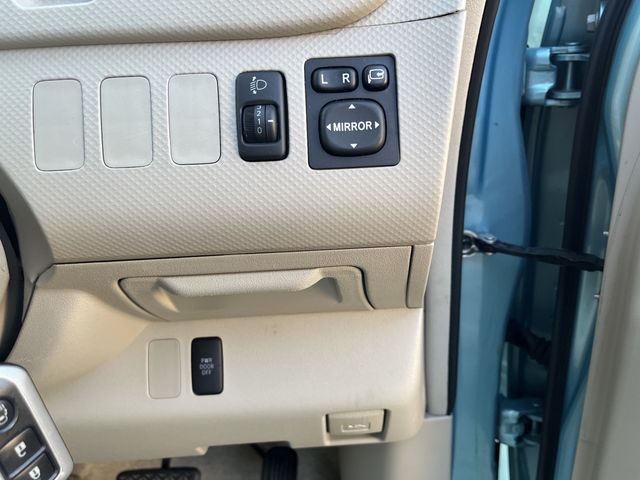 Toyota PORTE 2010-11 13160-6